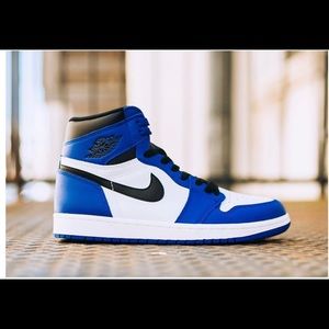 Royal 1s retro Jordan’s